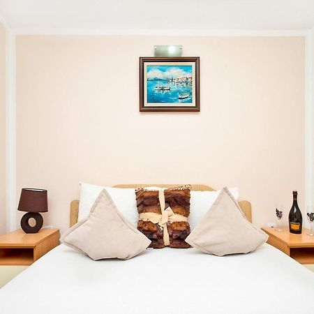 Apartments Mik5 - Famous Beach Jaz 부드바 외부 사진