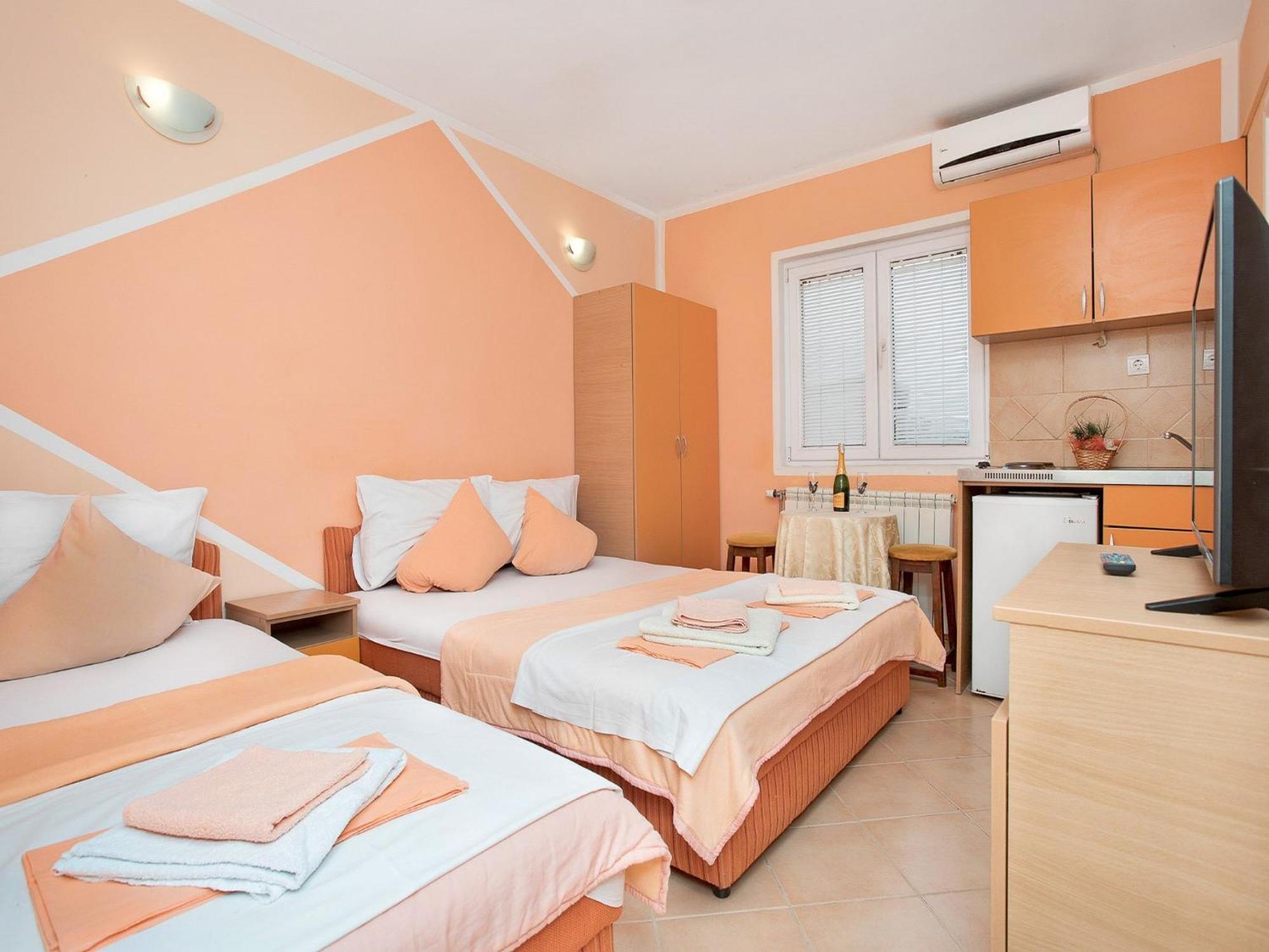Apartments Mik5 - Famous Beach Jaz 부드바 객실 사진