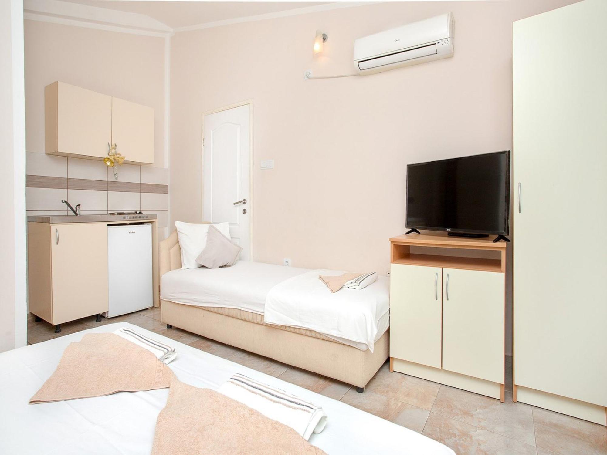Apartments Mik5 - Famous Beach Jaz 부드바 외부 사진